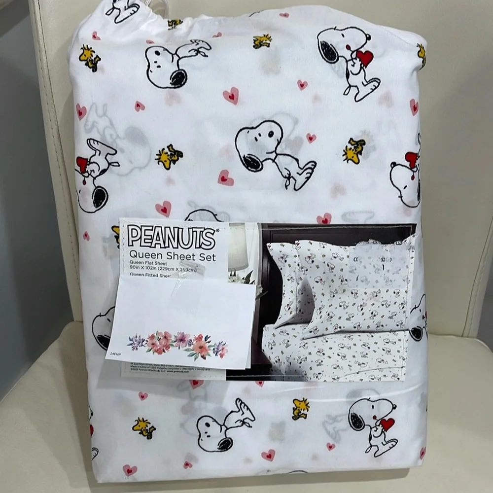 Peanuts nwt berkshire